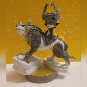 EUC Legend of Zelda Twilight Princess Wolf Link Milda Amiibo